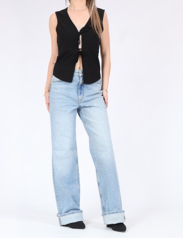 Vesta Only, negru