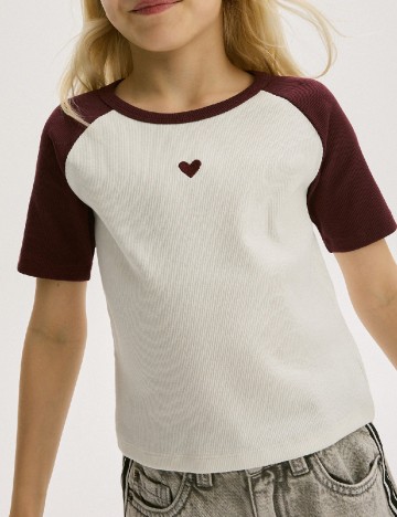 Tricou Reserved, alb/visiniu