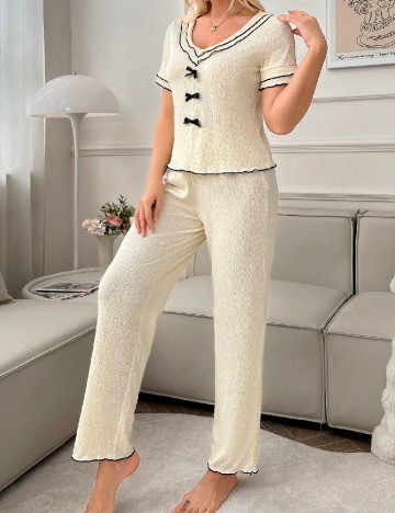 Pijama SHEIN, crem