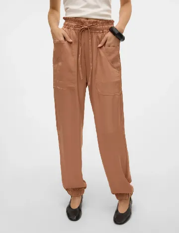 Pantaloni Vero Moda, maro