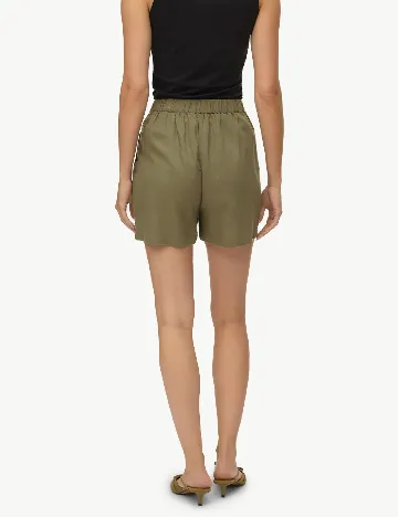 Pantaloni scurti Vero Moda, verde