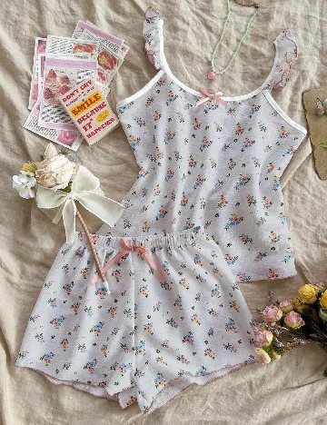 Pijama SHEIN, mov
