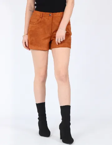 Pantaloni scurti Only, caramiziu