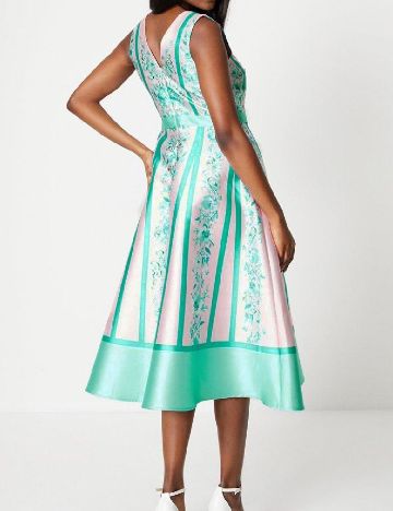Rochie medie Coast, roz
