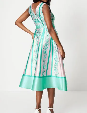 Rochie medie Coast, roz