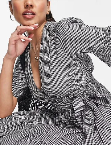 Rochie medie Influence, alb/negru