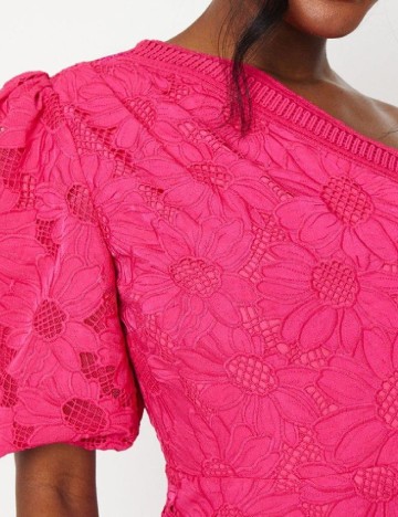 Rochie medie Coast, roz