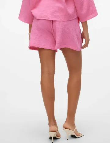 Pantaloni scurti Vero Moda, roz