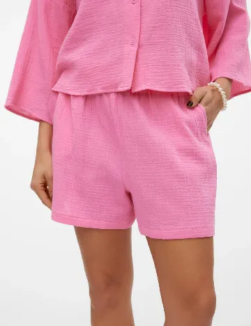 Pantaloni scurti Vero Moda, roz