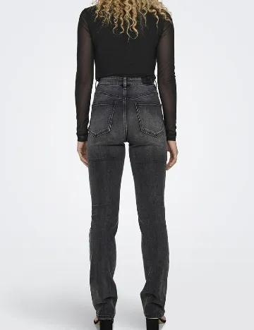 Body Only, negru