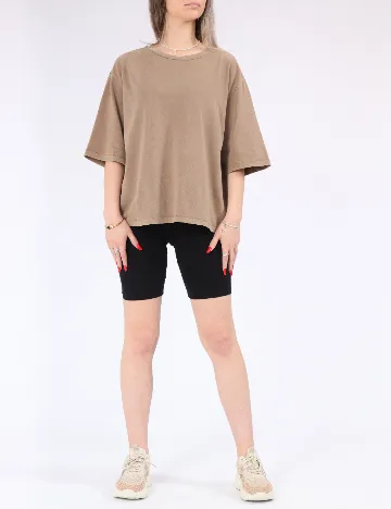 Tricou Only, maro
