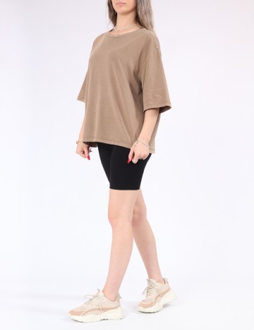 Tricou Only, maro