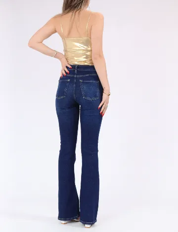 Body Only, auriu