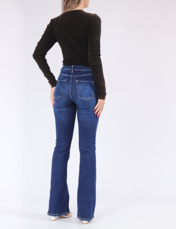 Body Only, negru