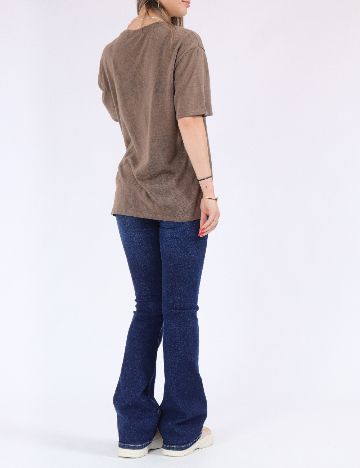 Tricou Only, maro