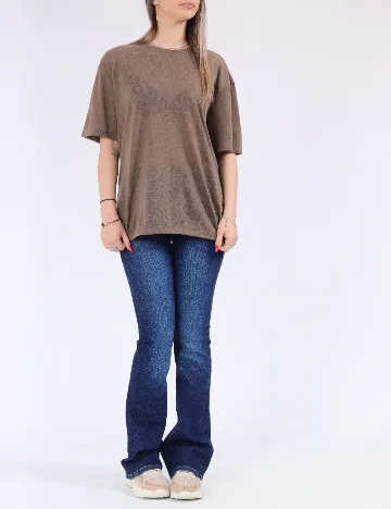 Tricou Only, maro