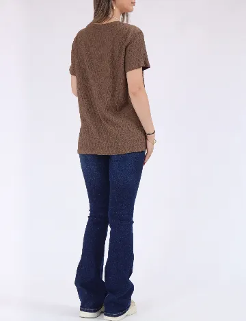 Tricou Only, maro