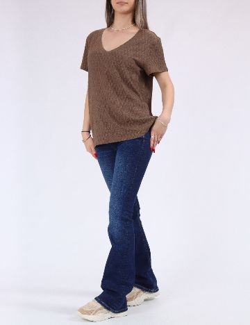 Tricou Only, maro