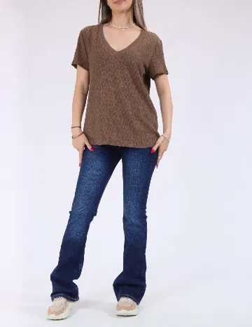 Tricou Only, maro