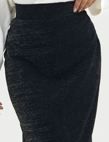 Fusta Only, negru