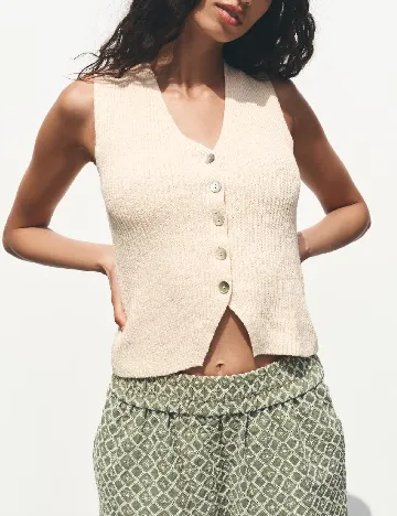 Vesta Zara, crem