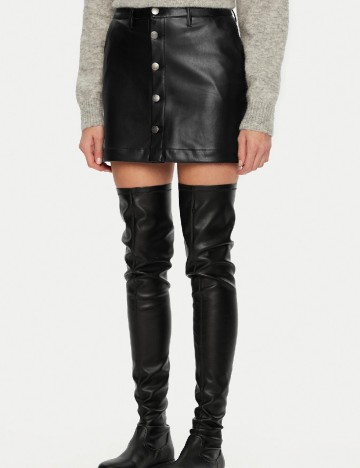 Fusta Only, negru