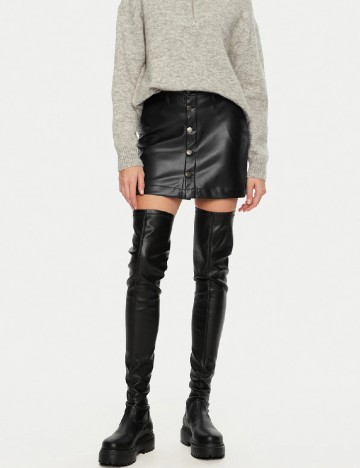 Fusta Only, negru