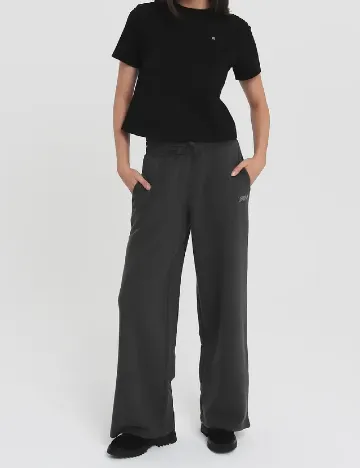 Tricou Only, negru