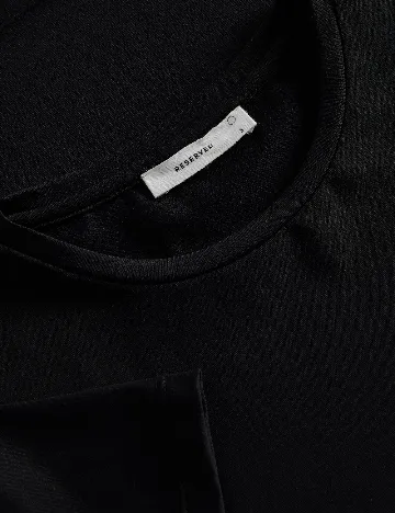 Top Reserved, negru