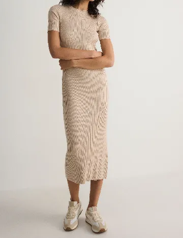 Rochie medie Reserved, crem