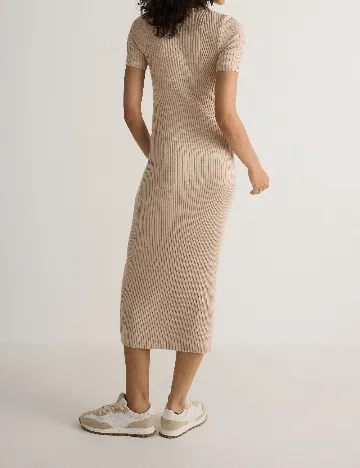 Rochie medie Reserved, crem
