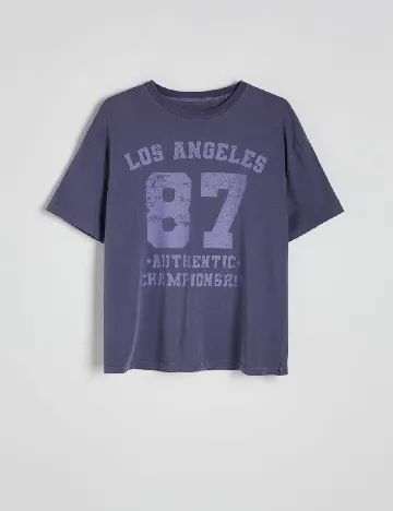 Tricou Reserved, mov