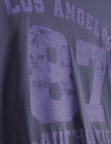 Tricou Reserved, mov