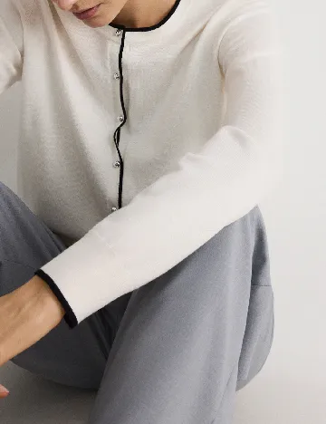 Cardigan Reserved, ecru