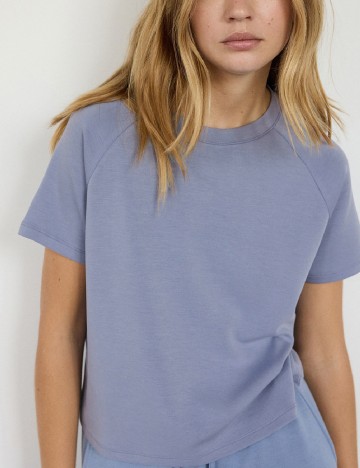 Tricou Reserved, mov