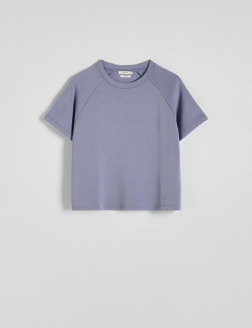 Tricou Reserved, mov