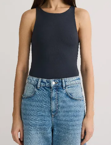 Body Reserved, bleumarin