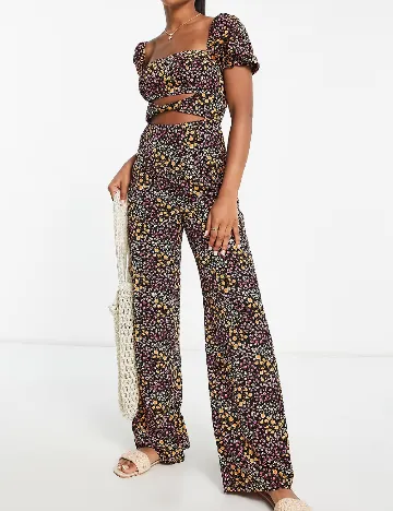 Salopeta the frolic, floral print