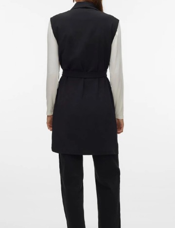 Vesta Vero Moda, negru