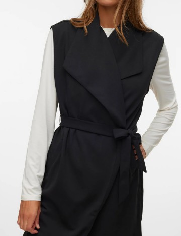 Vesta Vero Moda, negru
