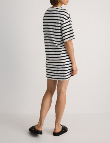 Rochie scurta Reserved, alb/bleumarin