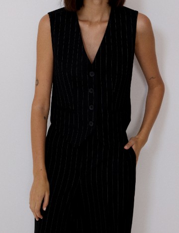 Vesta Reserved, negru