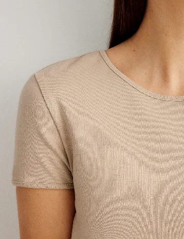 Tricou Reserved, crem