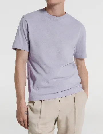 Tricou Reserved, mov