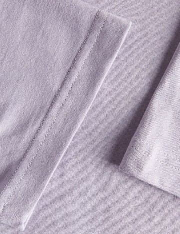 Tricou Reserved, mov