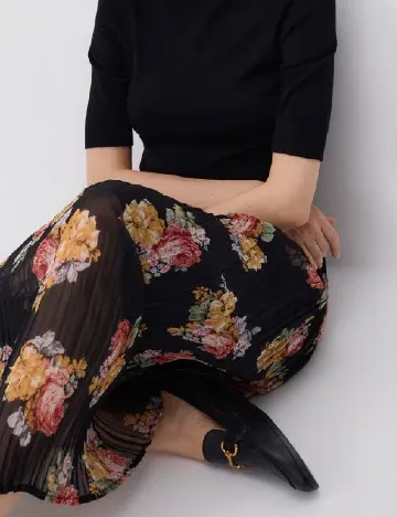 Fusta Reserved, floral print