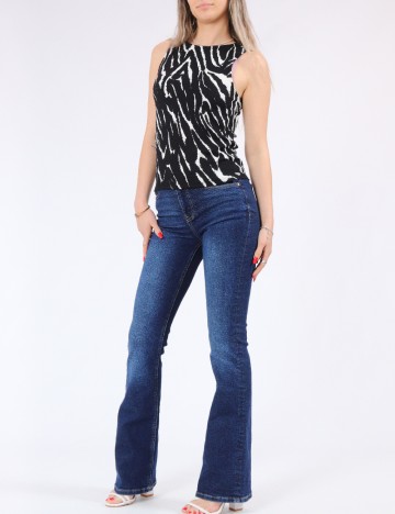 Maiou Pieces, negru