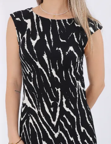 Rochie medie Pieces, negru