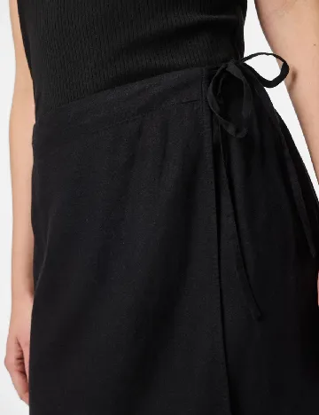 Fusta Pieces, negru
