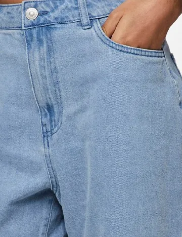 Pantaloni scurti Pieces, albastru
